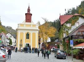 Požehnání po opravě kostela sv. Jana Nepomuckého v Hřensku